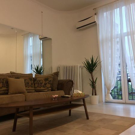 Outstanding 3Br Ultracentral Cityview Balcony Aaa Apartman Bukarest Kültér fotó