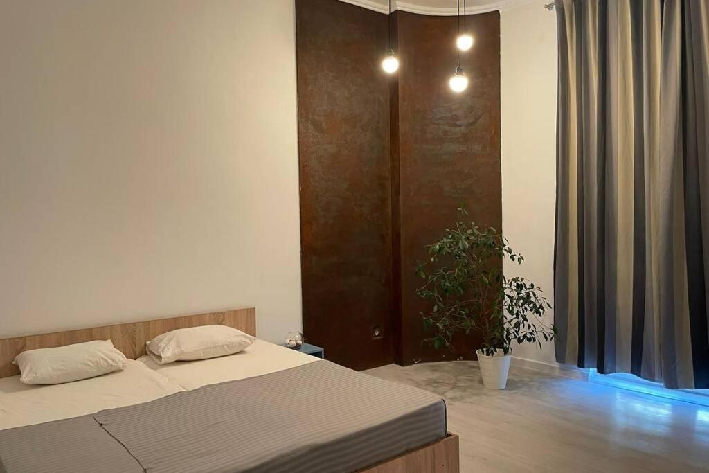 Outstanding 3Br Ultracentral Cityview Balcony Aaa Apartman Bukarest Kültér fotó