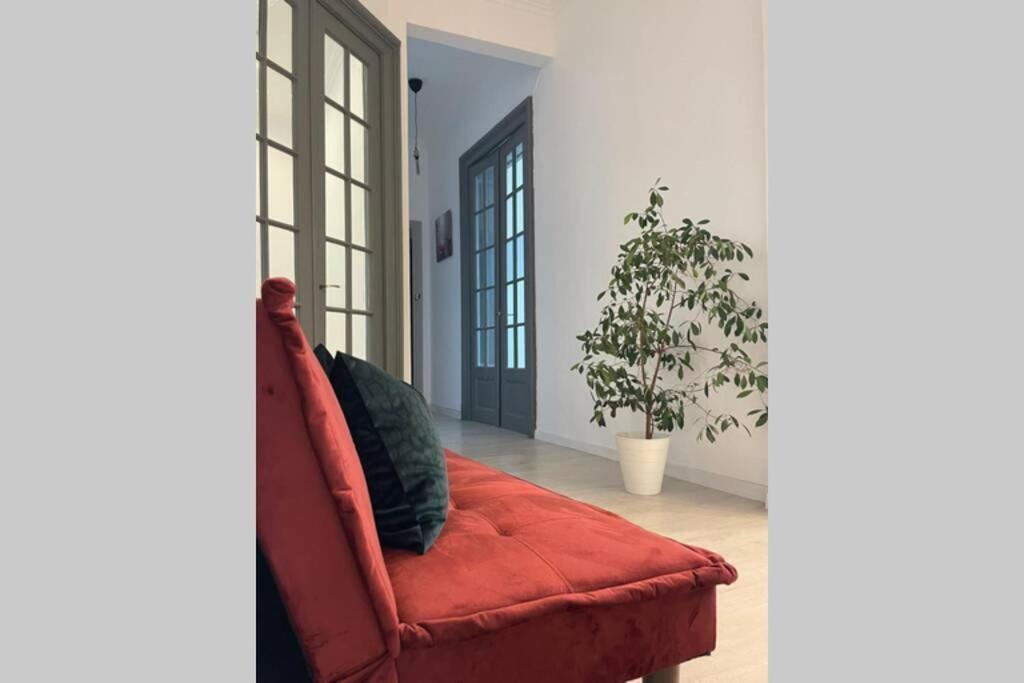 Outstanding 3Br Ultracentral Cityview Balcony Aaa Apartman Bukarest Kültér fotó