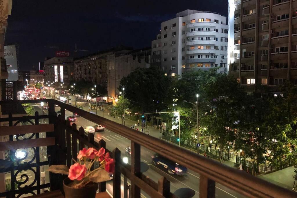 Outstanding 3Br Ultracentral Cityview Balcony Aaa Apartman Bukarest Kültér fotó