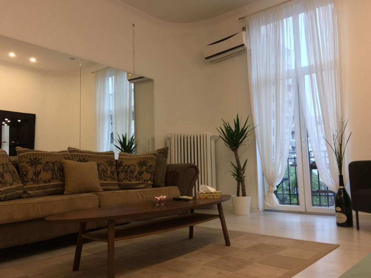 Outstanding 3Br Ultracentral Cityview Balcony Aaa Apartman Bukarest Kültér fotó